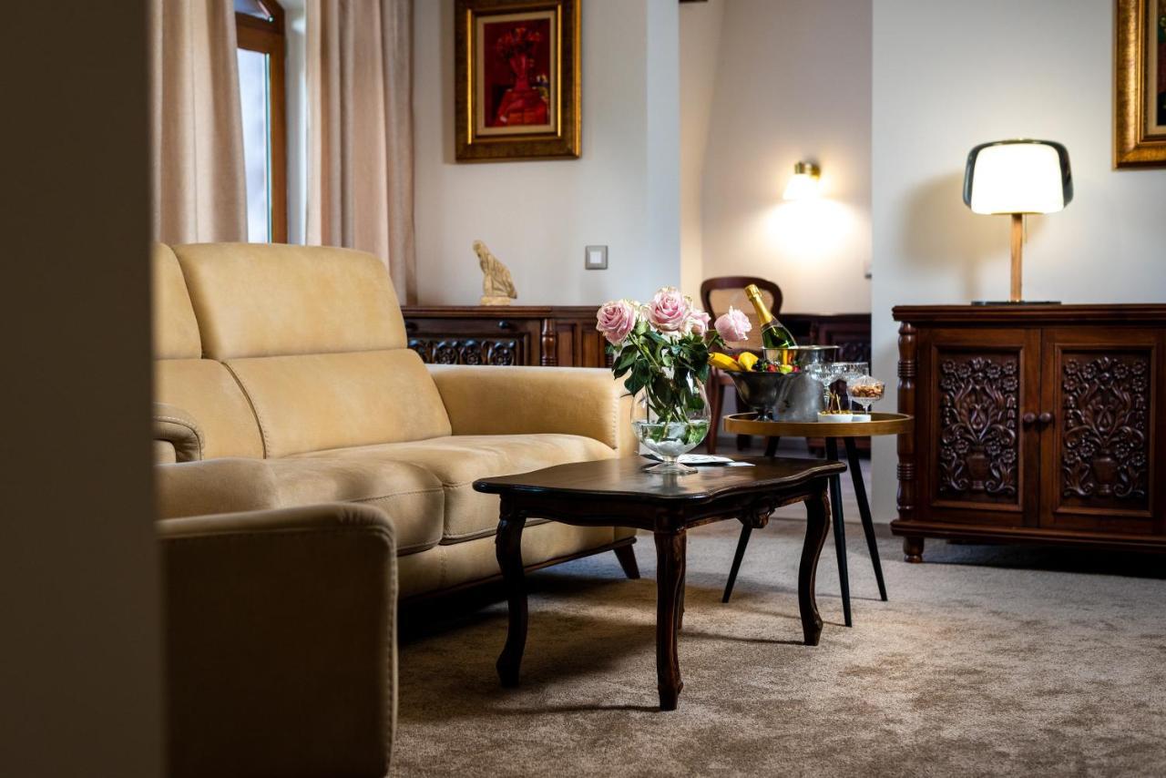 Park Hotel Kaylaka Pleven Extérieur photo
