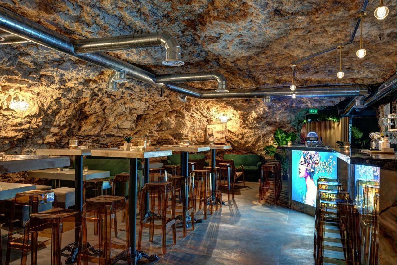 Park Hotel Kaylaka Pleven Extérieur photo
